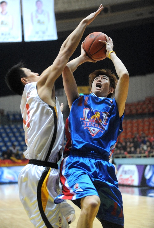 麻将胡了-江苏篮球队进攻犀利，奏响胜利进行曲